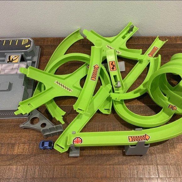 Nano Speed Super Vert Crash Play Set - Picture 7 of 12